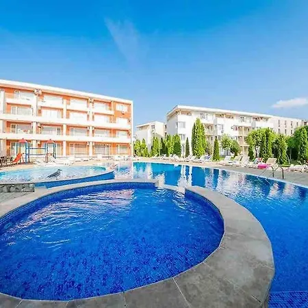 Ferienunterkunft Strandnaehe Mit Pools Апартамент Слънчев бряг