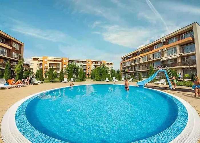 Ferienunterkunft Strandnaehe Mit Pools Apartment